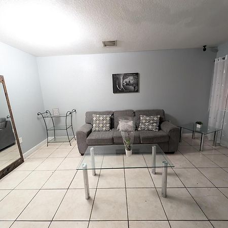 Milusol Hostel Miami Shores Bagian luar foto
