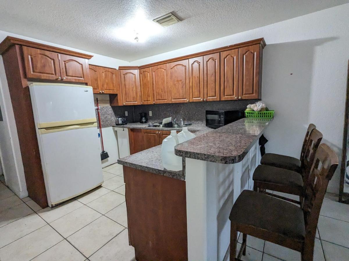 Milusol Hostel Miami Shores Bagian luar foto