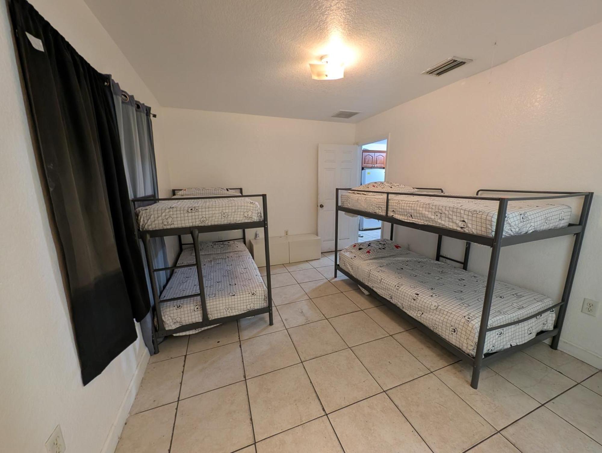 Milusol Hostel Miami Shores Bagian luar foto